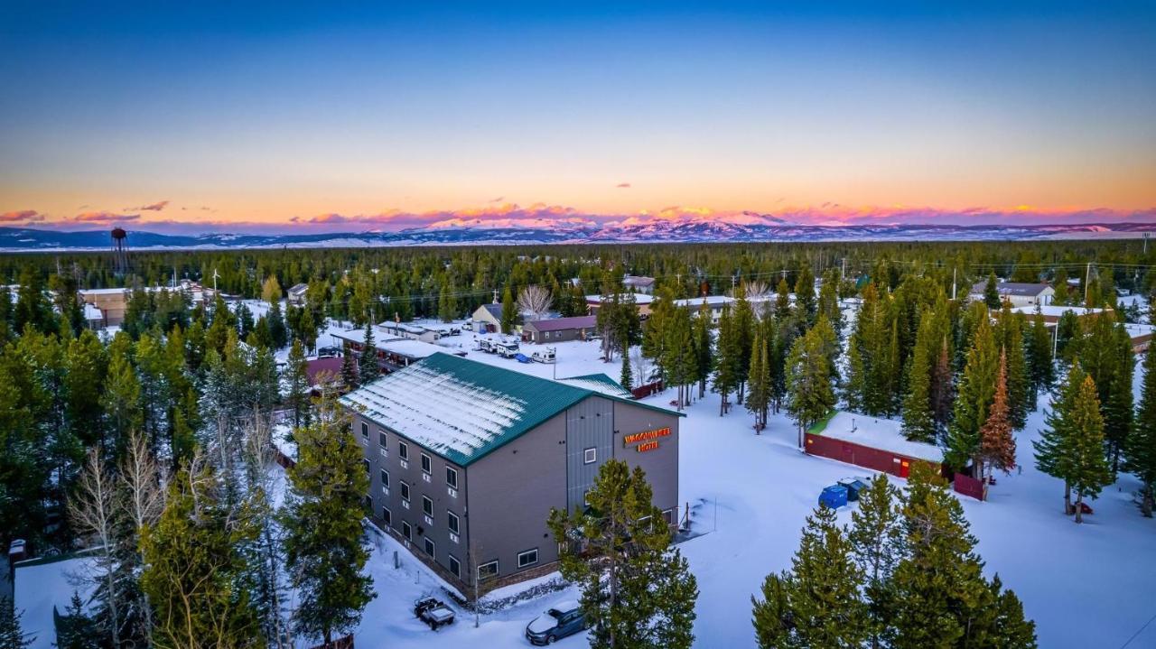 Wagon Wheel Hotel West Yellowstone Exteriör bild